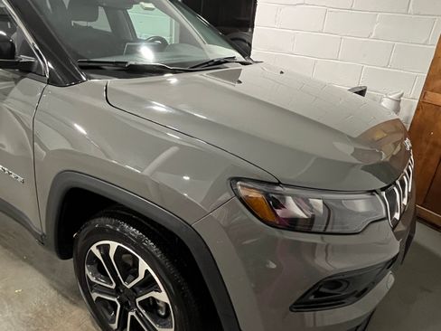 Used 2022 Jeep Compass Limited AWD/4WD image 4