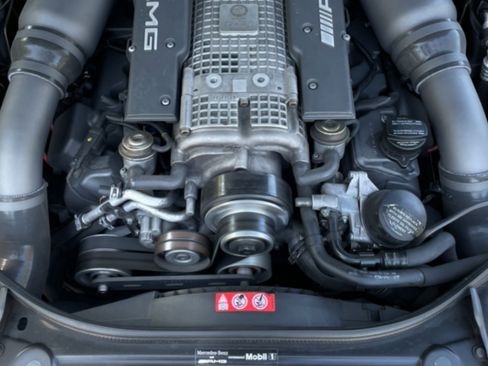 Used 2005 Mercedes-Benz E 55 AMG Sedan image 2