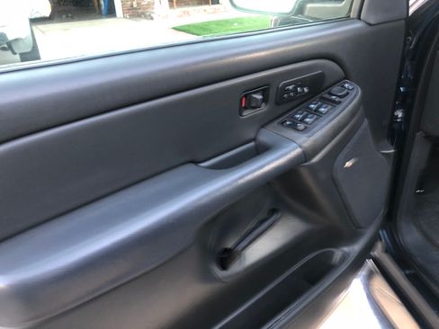 Used 2006 Chevrolet Silverado 3500 LT image 5