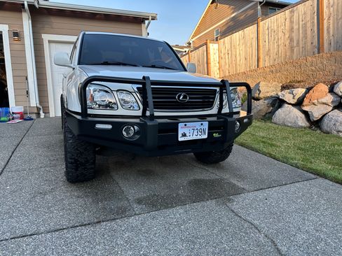 Used 2000 Lexus LX 470 4WD image 2