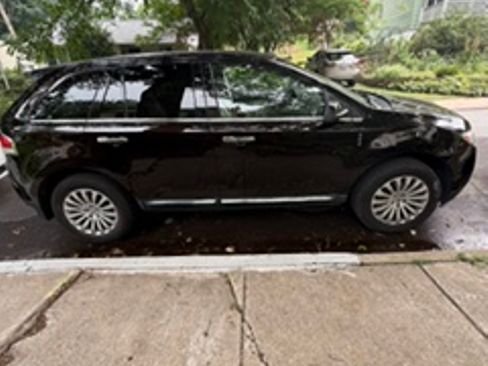 Used 2013 Lincoln MKX AWD image 5