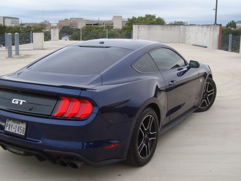 Used 2019 Ford Mustang GT image 8