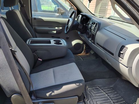 Used 2008 Chevrolet Silverado 1500 W/T w/ LS Package image 17