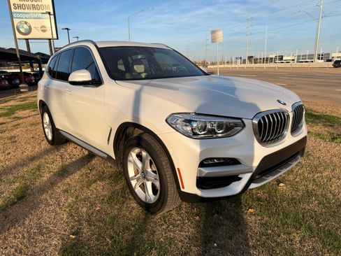 Used 2020 BMW X3 sDrive30i w/ Premium Package image 2