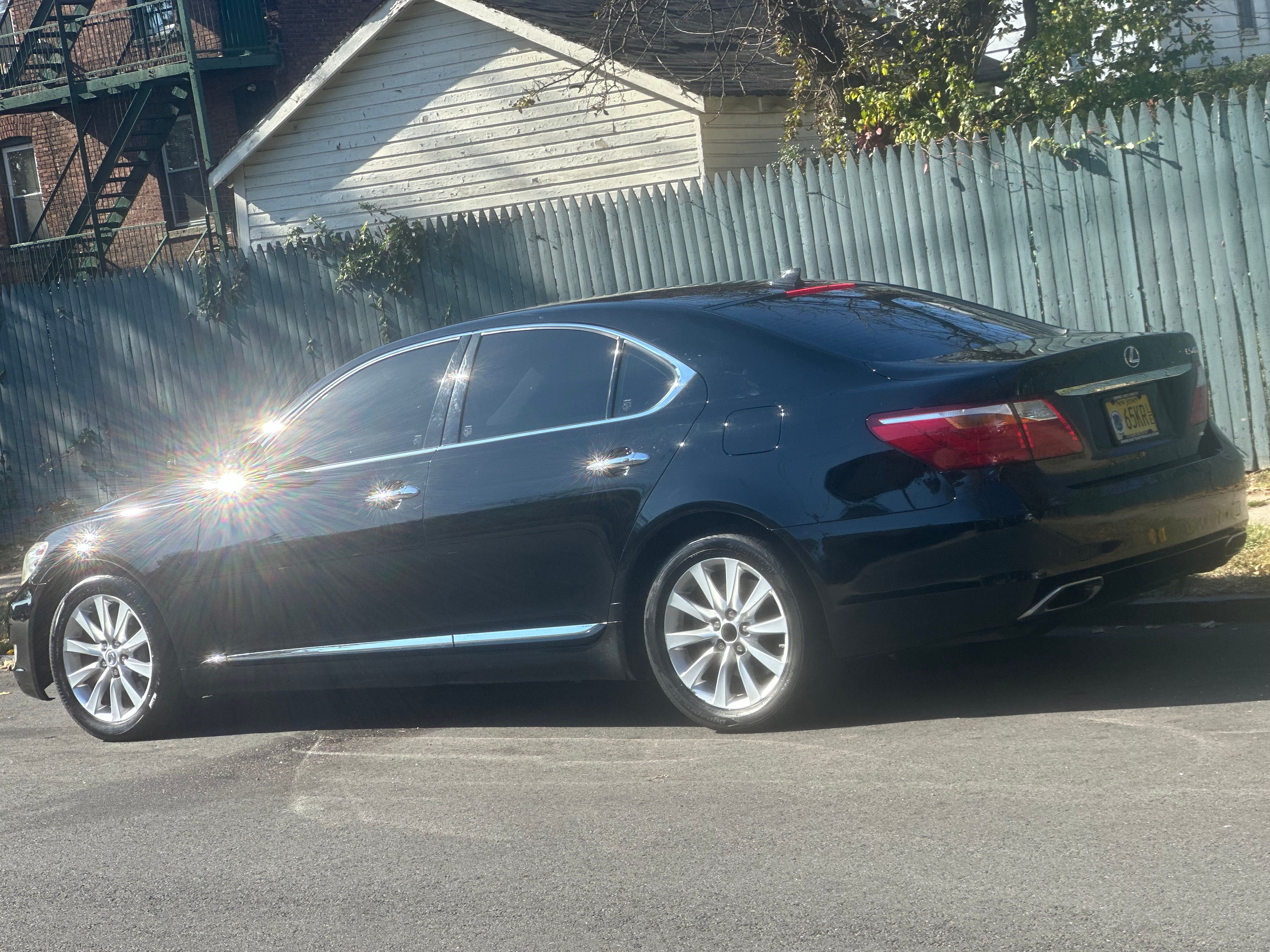 Used 2011 Lexus LS 460 AWD w/ Luxury Value Edition image 9