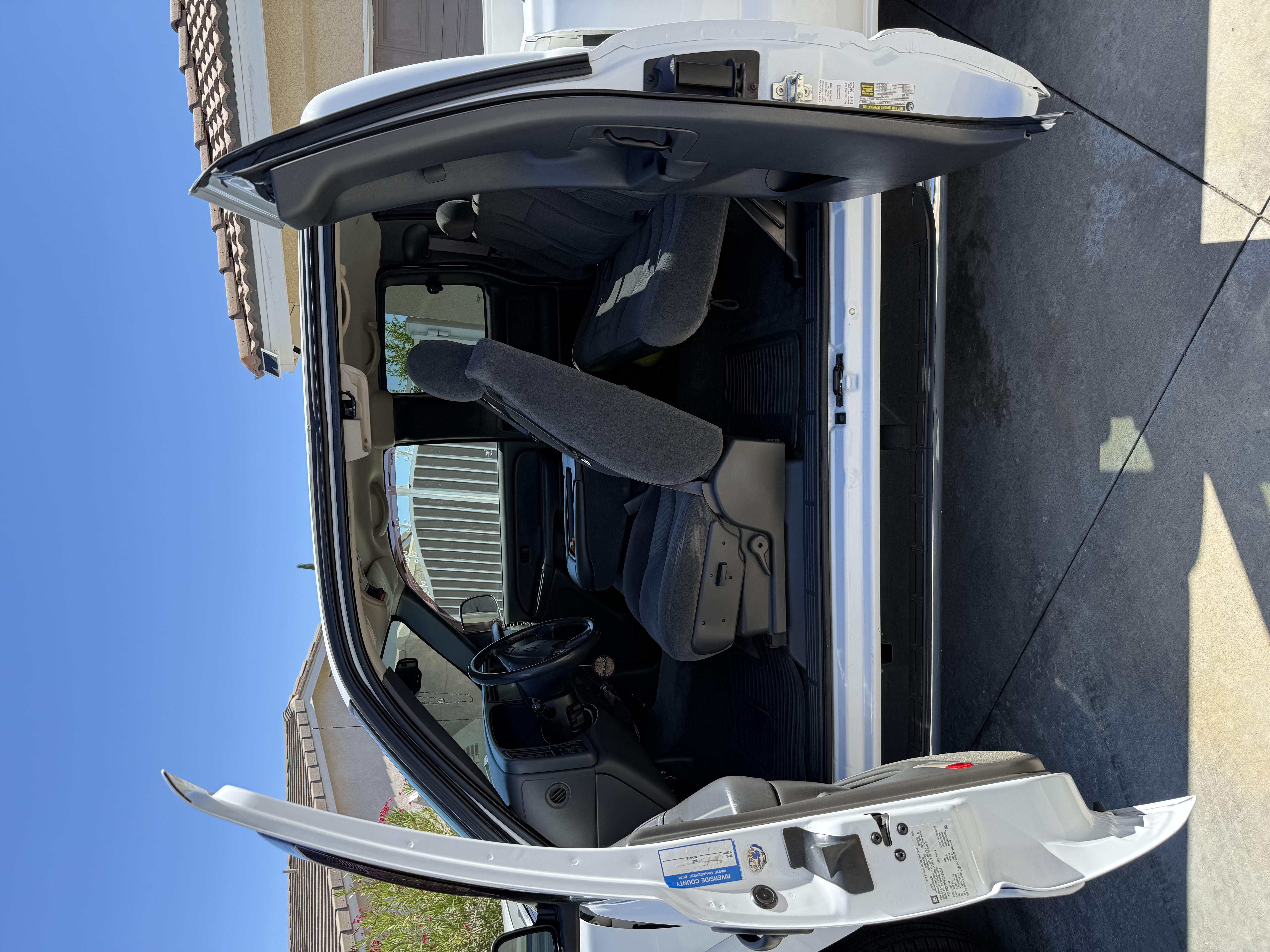 Used 2005 Chevrolet Silverado 2500 LS RWD image 10