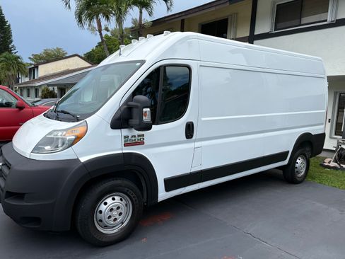 Used 2017 RAM ProMaster 2500 FWD image 2