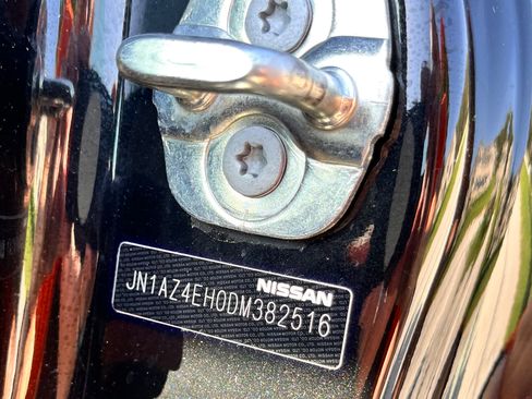 Used 2013 Nissan 370Z NISMO w/ Bose Pkg image 31