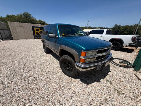 Used 1994 Chevrolet Blazer 4WD image 2