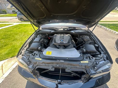 Used 2008 BMW 750i RWD image 1