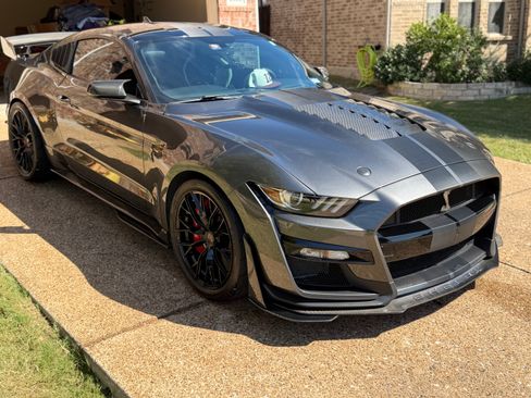 Used 2020 Ford Mustang Shelby GT500 w/ Technology Package image 6