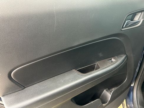 Used 2015 Chevrolet Equinox LS FWD image 19