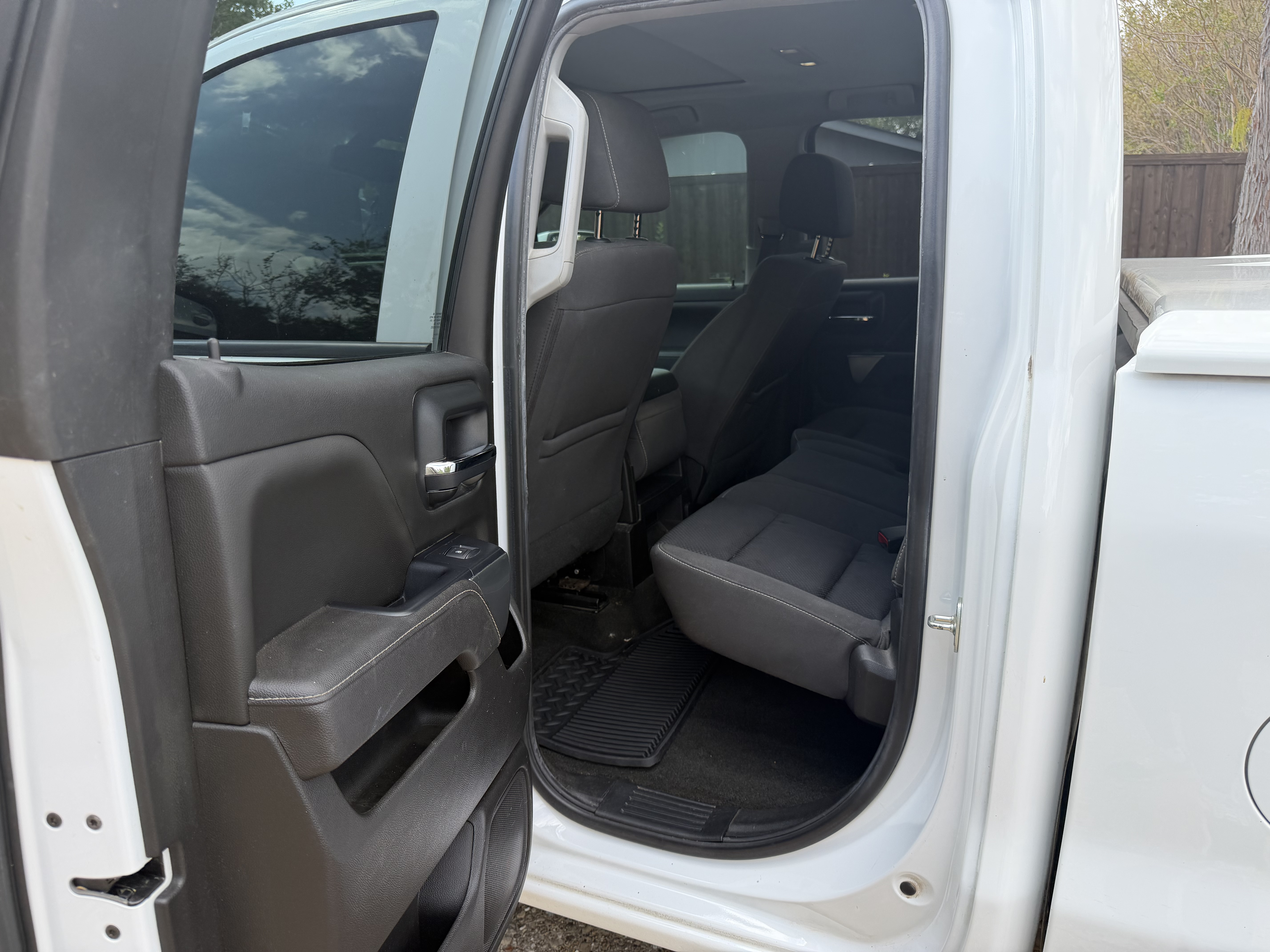 Used 2017 Chevrolet Silverado 1500 LT w/ Texas Edition RWD image 8