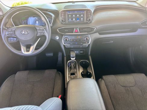 Used 2019 Hyundai Santa Fe SEL image 11