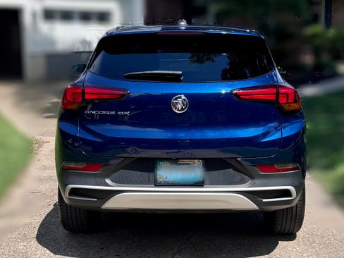 Used 2022 Buick Encore GX Preferred w/ Cold Weather Comfort Package FWD image 8