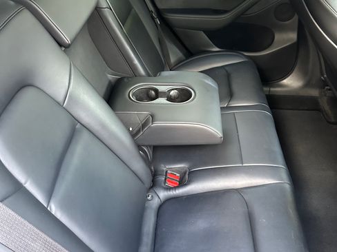 Used 2022 Tesla Model Y Performance AWD/4WD image 15
