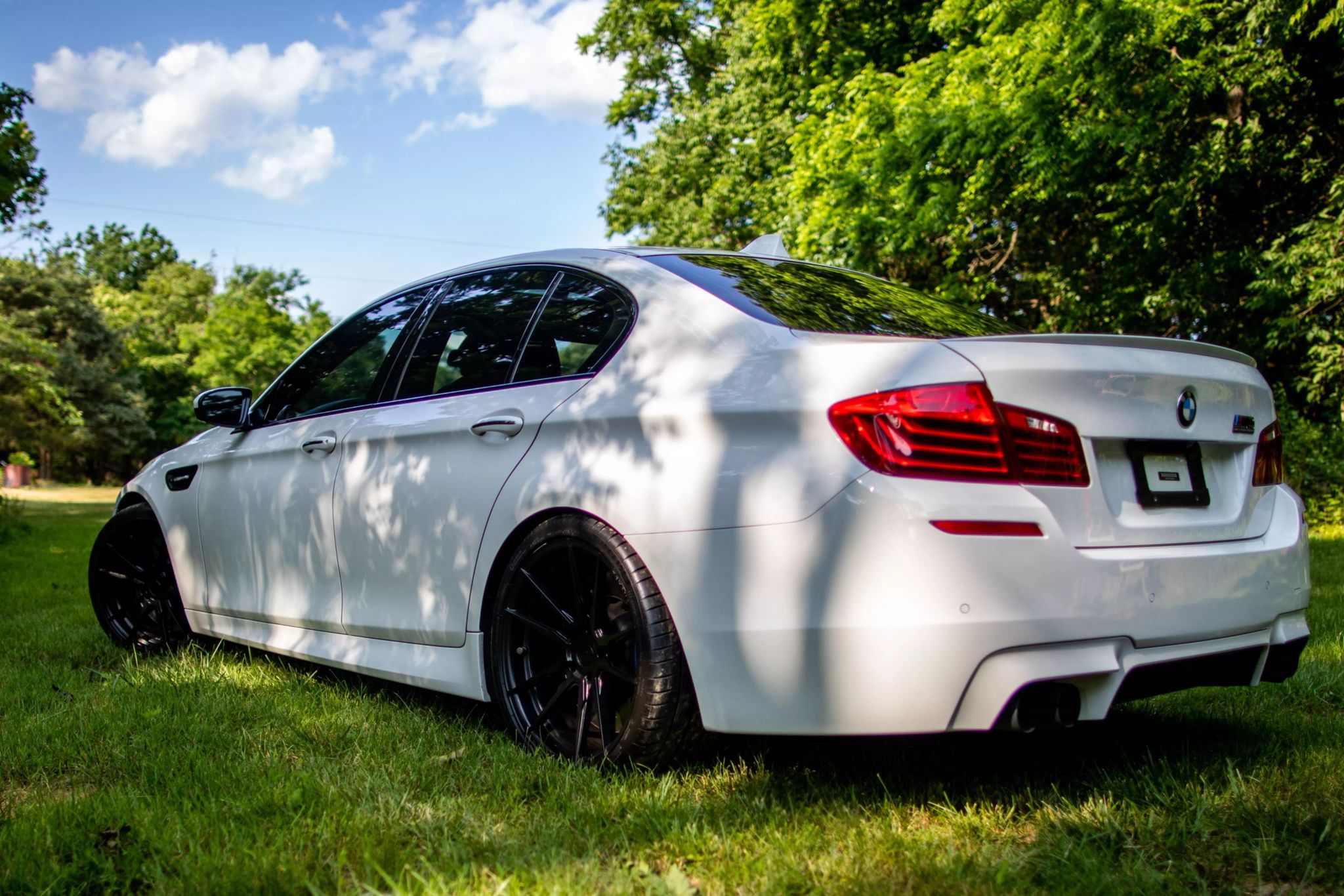 Used 2014 BMW M5 RWD image 4