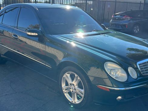 Used 2005 Mercedes-Benz E 500 Sedan image 4