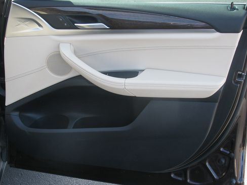 Used 2019 BMW X3 xDrive30i w/ Driving Assistance Package image 25