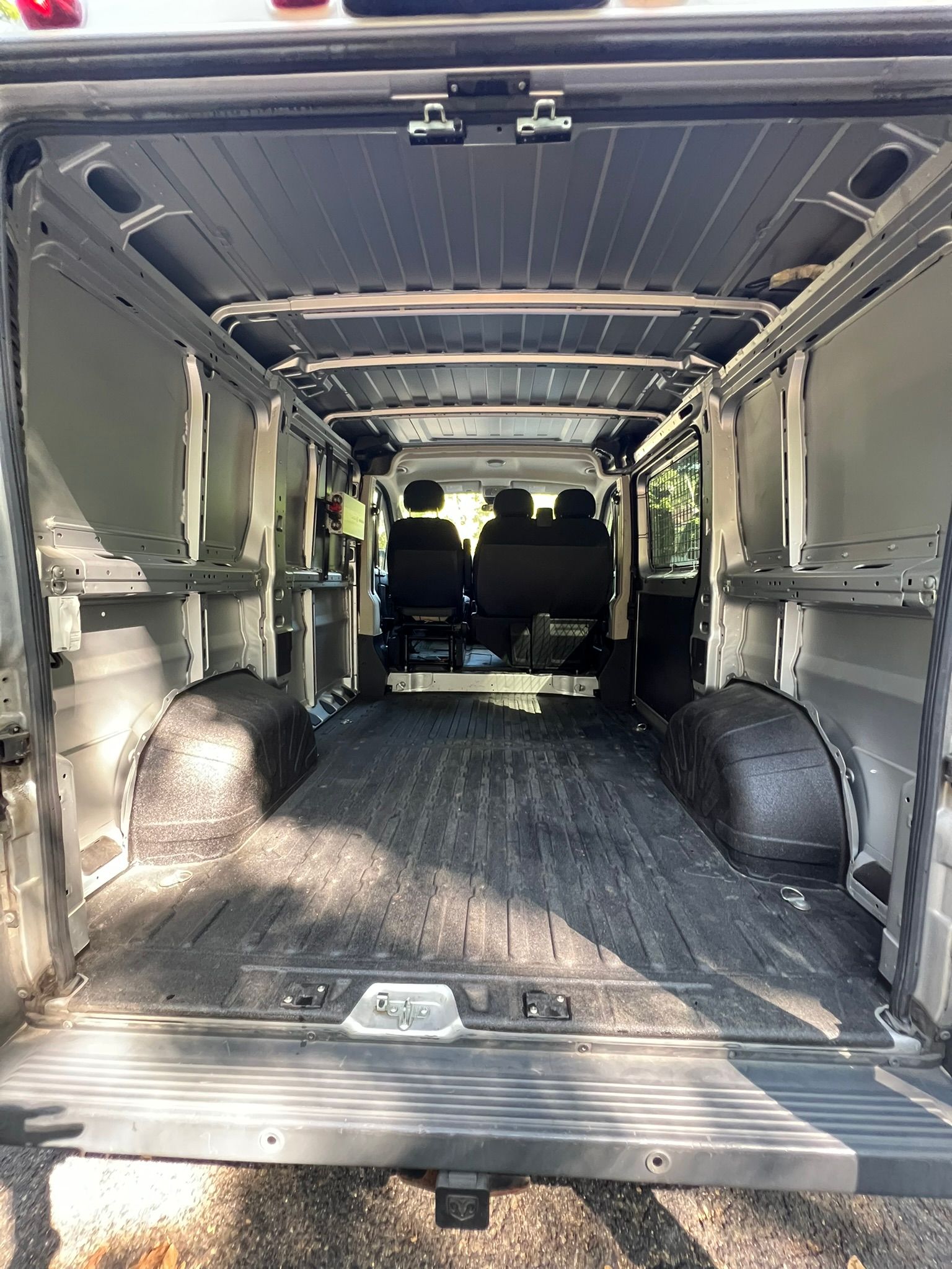 Used 2018 RAM ProMaster 1500 w/ Mopar Trailer Tow Group FWD image 18