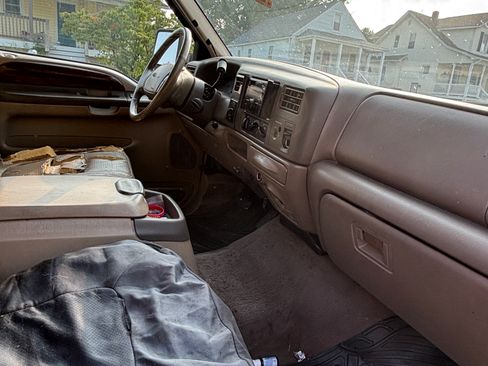 Used 2001 Ford F250 4x4 SuperCab Super Duty image 17