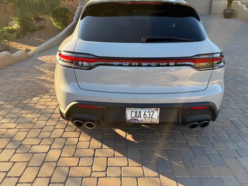 Used 2024 Porsche Macan image 9