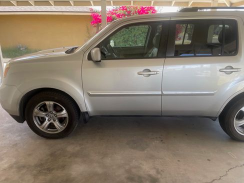 Used 2012 Honda Pilot EX image 1