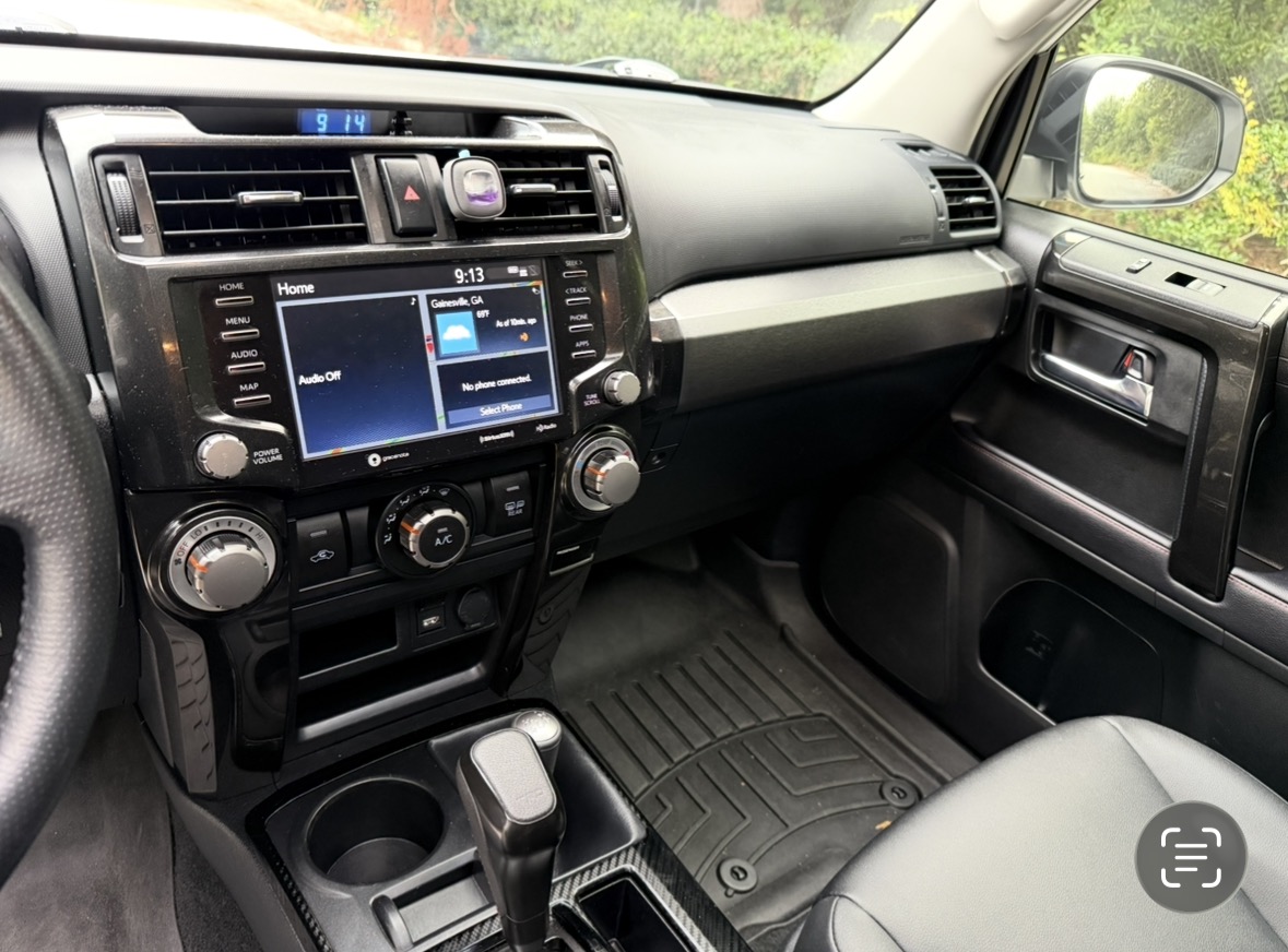 Used 2021 Toyota 4Runner Venture w/ Moonroof Package AWD/4WD image 11