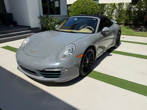 Used 2016 Porsche 911 Carrera image 2