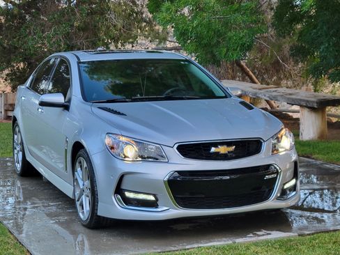 Used 2017 Chevrolet SS image 1
