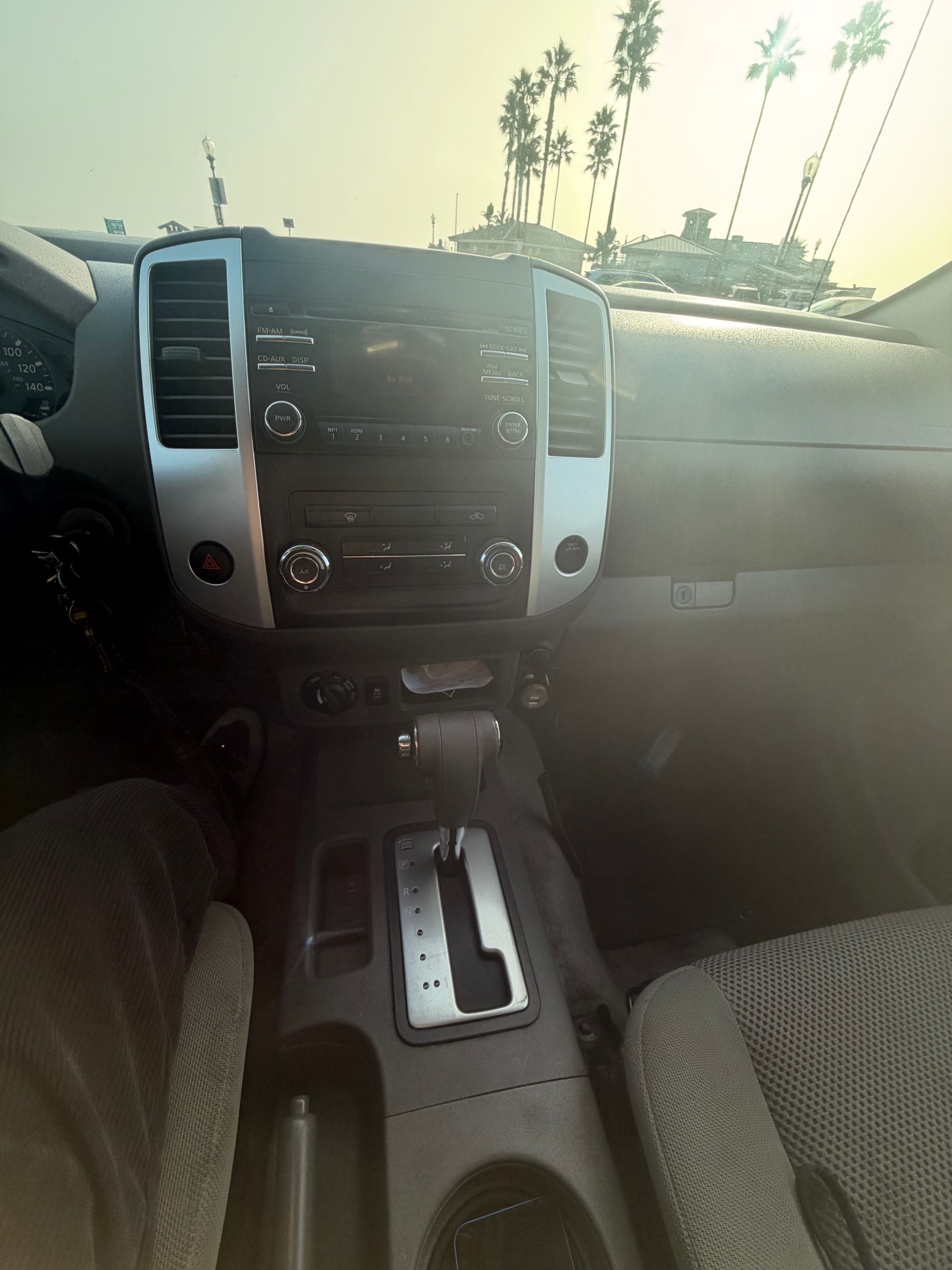 Used 2014 Nissan Frontier SV AWD/4WD image 15