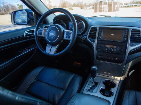 Used 2012 Jeep Grand Cherokee Altitude image 18