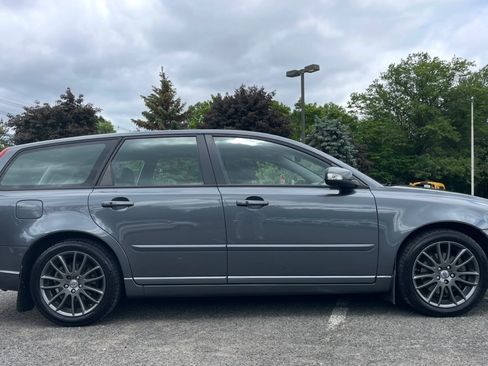 Used 2010 Volvo V50 2.4i FWD image 10
