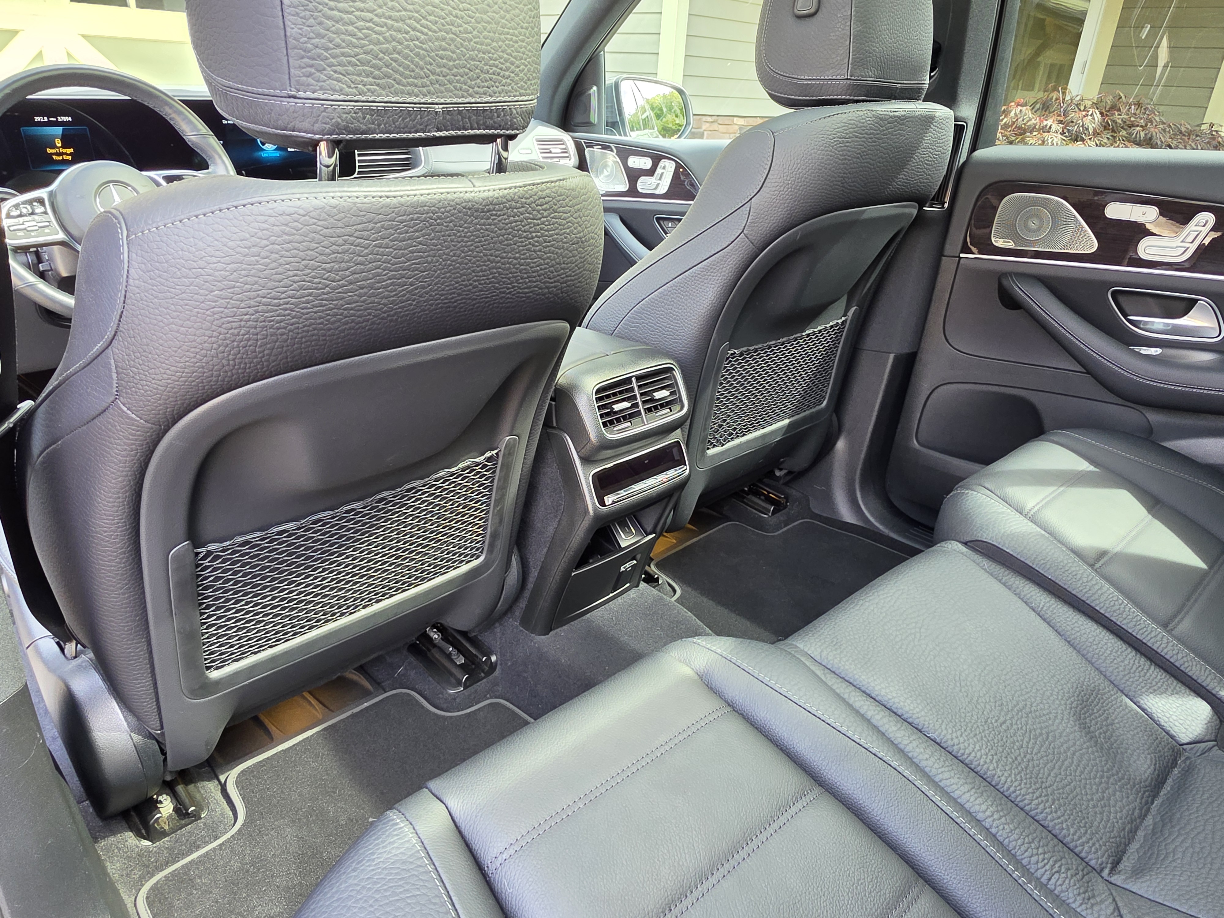 Used 2022 Mercedes-Benz GLS 450 4MATIC image 11