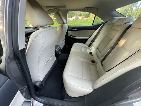 Used 2014 Lexus IS 250 w/ Navigation Package RWD image 13