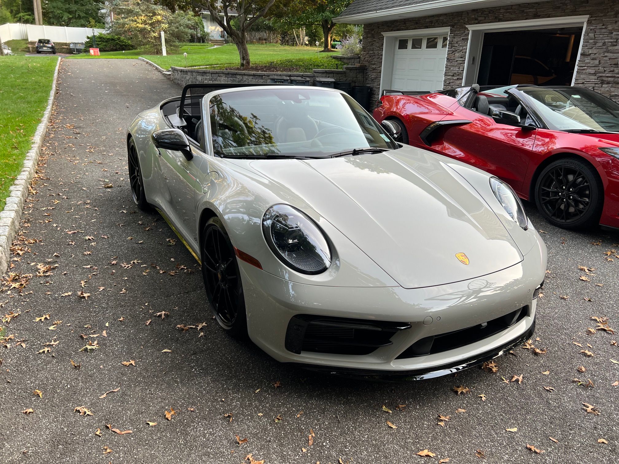 Used 2022 Porsche 911 Cabriolet image 5