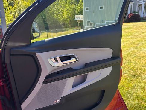 Used 2014 Chevrolet Equinox LTZ FWD image 8