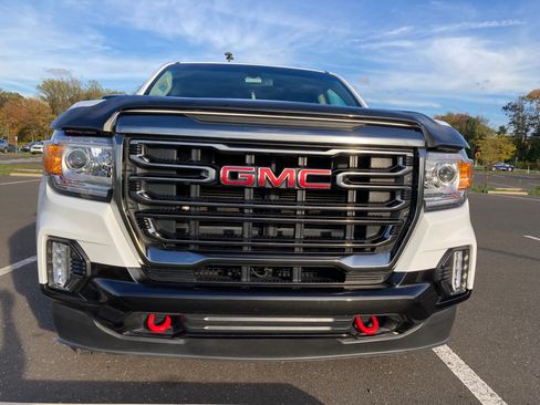 Used 2022 GMC Canyon AT4 w/ Trailering Package image 12