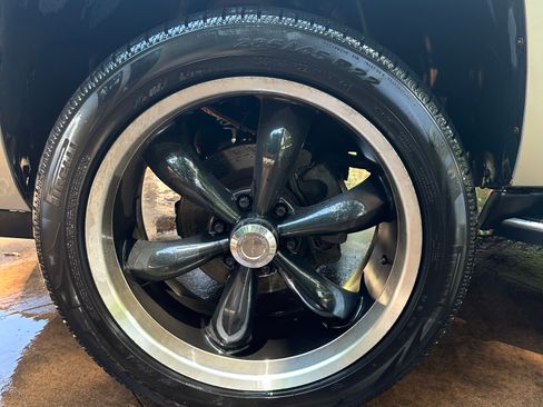 Used 2007 Cadillac Escalade AWD w/ Information Package image 13