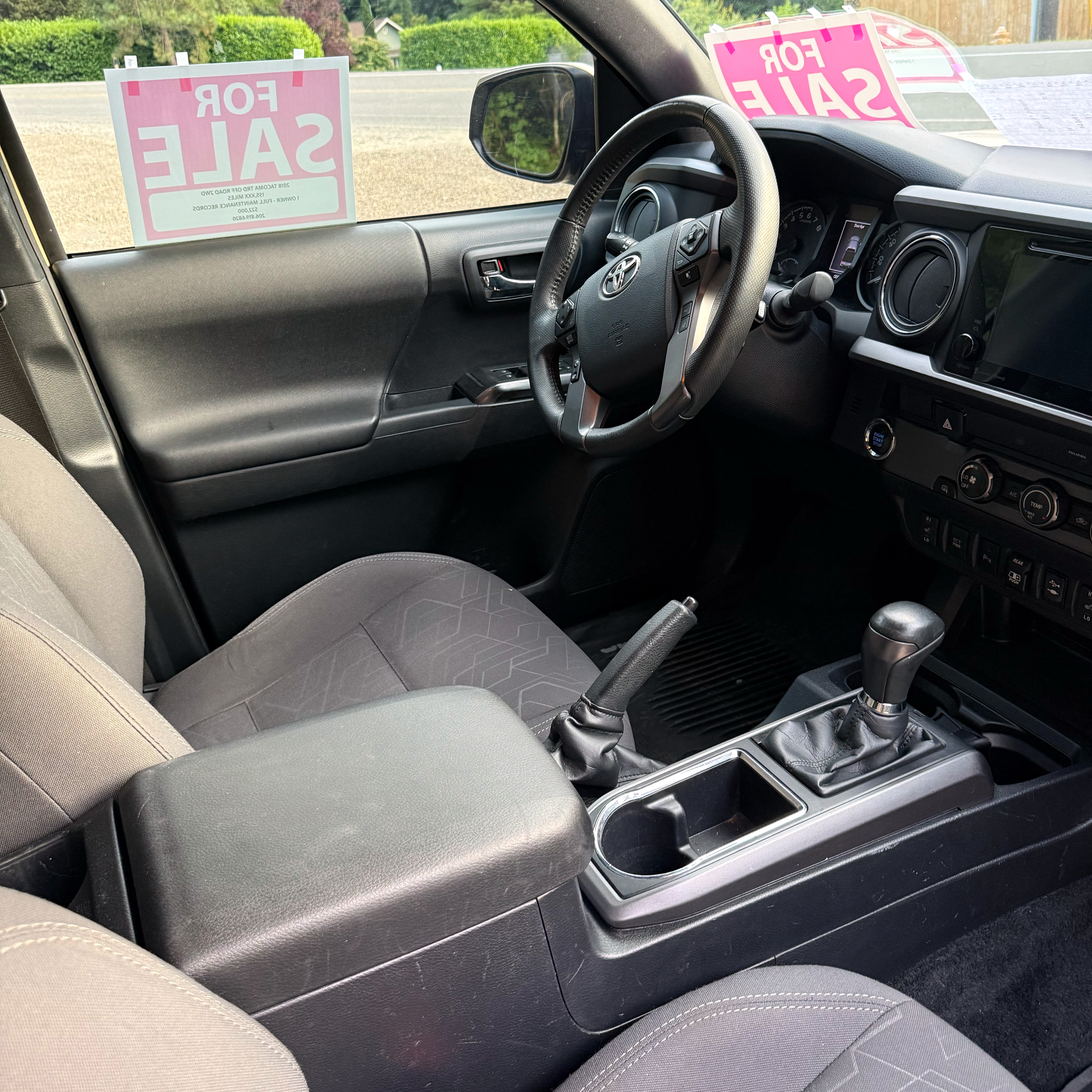 Used 2018 Toyota Tacoma TRD Off-Road w/ Technology Package RWD image 13