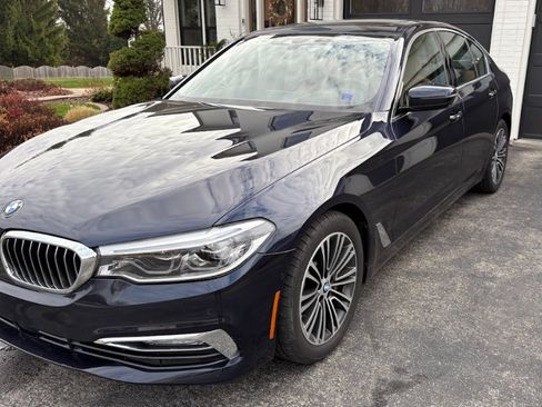 Used 2018 BMW 540i image 1
