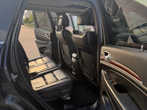 Used 2013 Jeep Grand Cherokee Limited w/ Luxury Group II image 13
