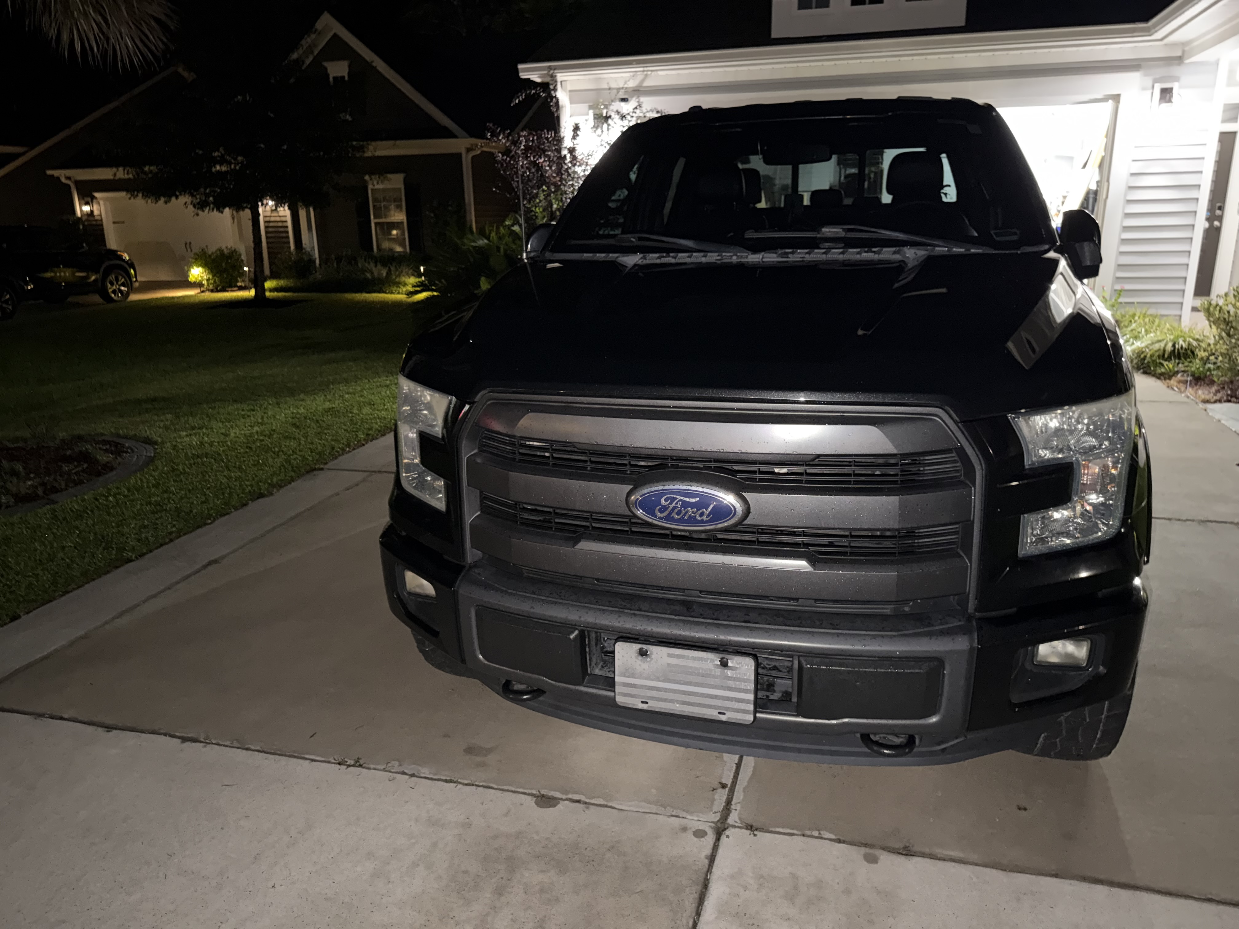 Used 2015 Ford F150 Lariat AWD/4WD image 2