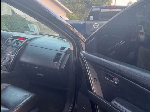 Used 2010 MAZDA CX-9 Touring w/ Moonroof & Bose Audio Pkg image 4