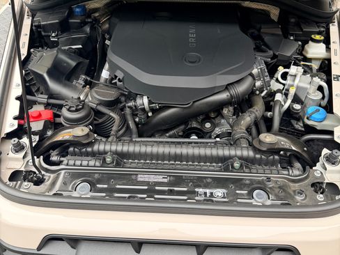 Used 2025 INEOS Grenadier AWD/4WD image 31