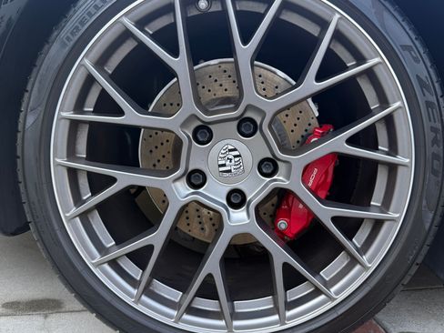 Used 2020 Porsche 911 Carrera S image 16