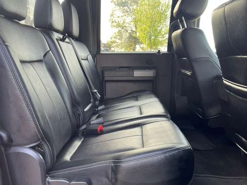 Used 2016 Ford F350 Lariat w/ Lariat Interior Package image 4
