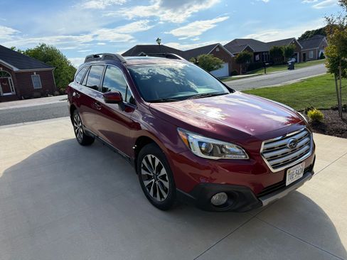 Used 2017 Subaru Outback 2.5i Limited image 5