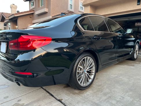 Used 2019 BMW 530i w/ Convenience Package RWD image 25