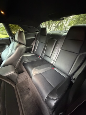 Used 2015 Dodge Challenger SXT Plus RWD image 11